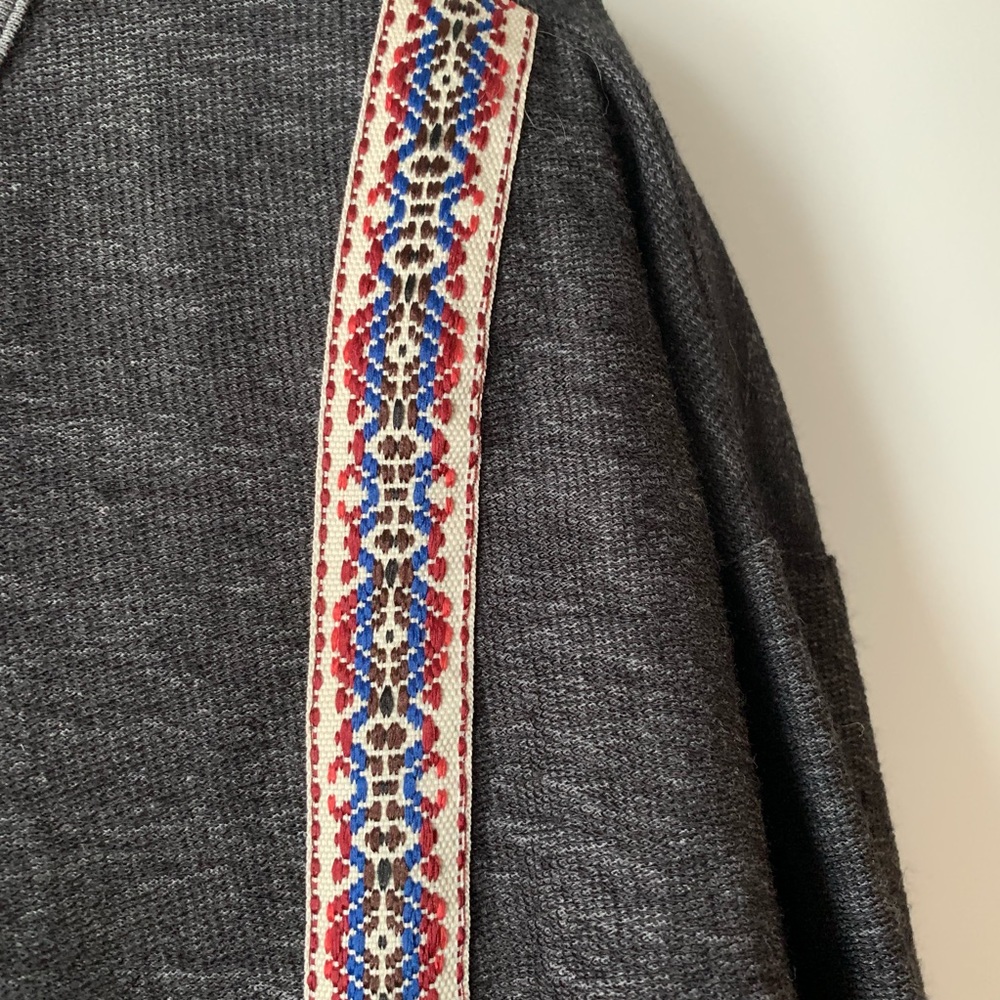 NWOT pattern lightweight crewneck - Picture 4 of 5